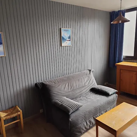 Au Centre De Super Avec Balcon Et Cuisine Equipee - Fr-1-814-68 베세-에-생타나스타시