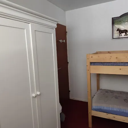 Au Centre De Super Avec Balcon Et Cuisine Equipee - Fr-1-814-68 아파트 베세-에-생타나스타시